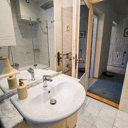 Apartamento Marni W/ Parking | *