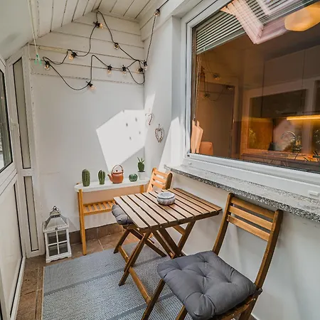 Marni W/ Parking | Apartamento *