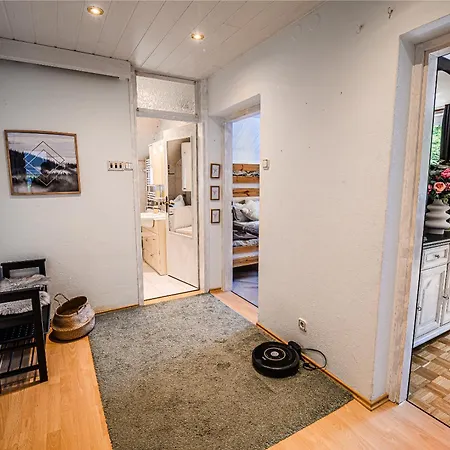 Marni W/ Parking | Appartement