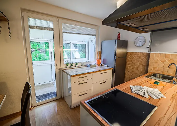 Marni W/ Parking | شقة كْرانْيِسكا غورا