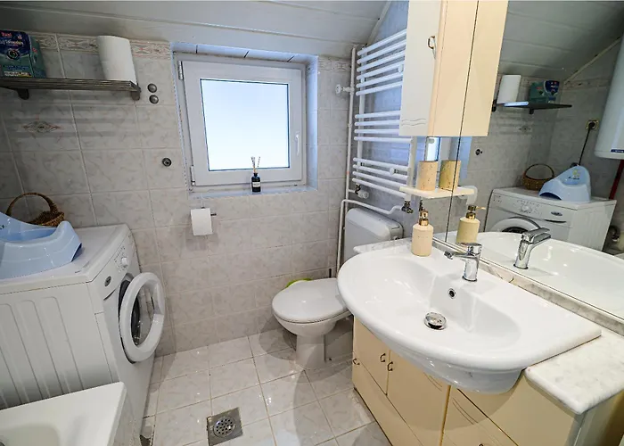 شقة Marni W/ Parking | كْرانْيِسكا غورا